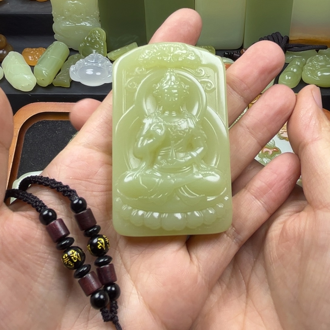 小***马昆仑山料观音牌子