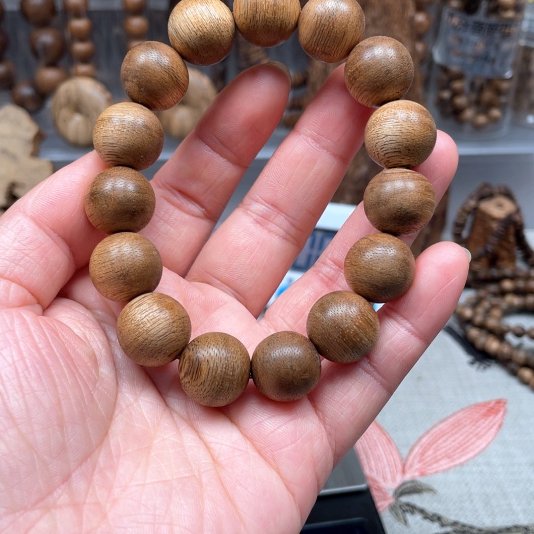 【闪购商品】沉香手串細*马泥涝