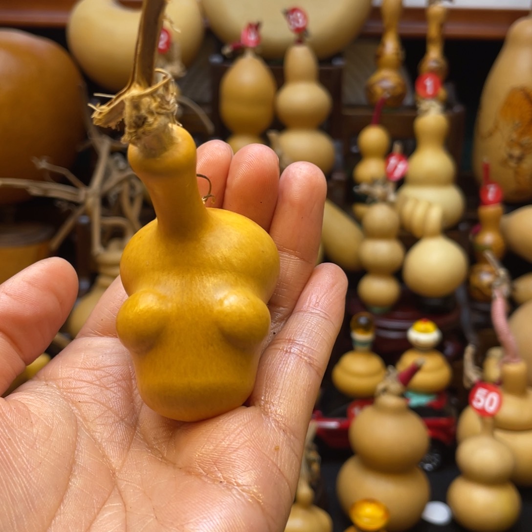 我****。葫芦头的做法是用一种特殊材料