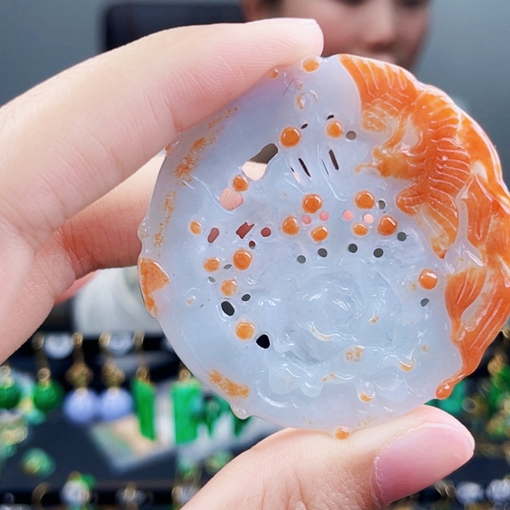 翡翠颈饰未镶嵌饰品