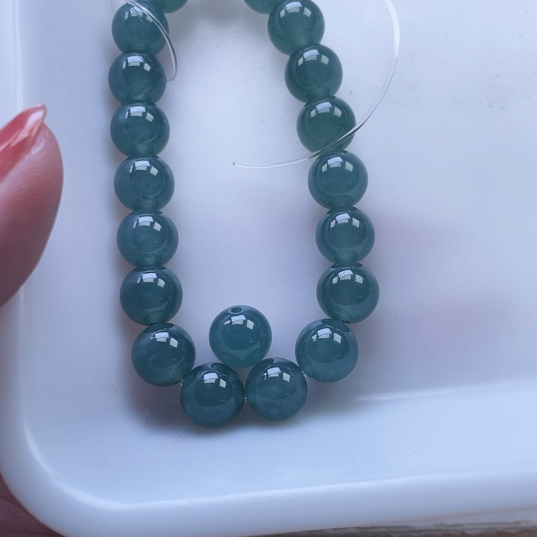 翡翠手链未镶嵌?****.翡翠