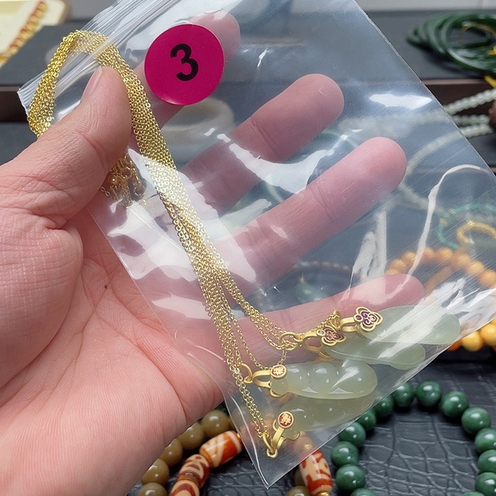 和田玉手串未镶嵌