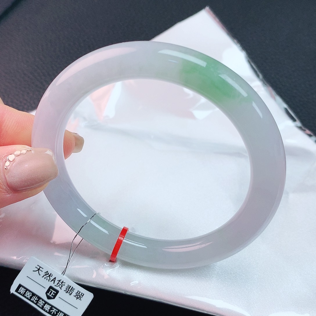 翡翠手镯未镶嵌58圈