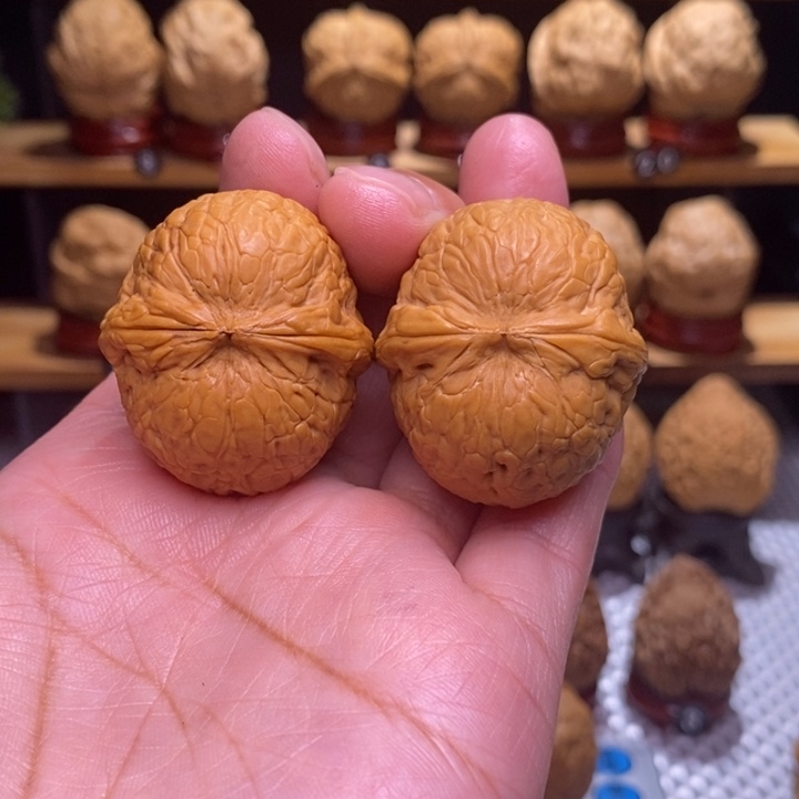 木质类云铁滚石95号