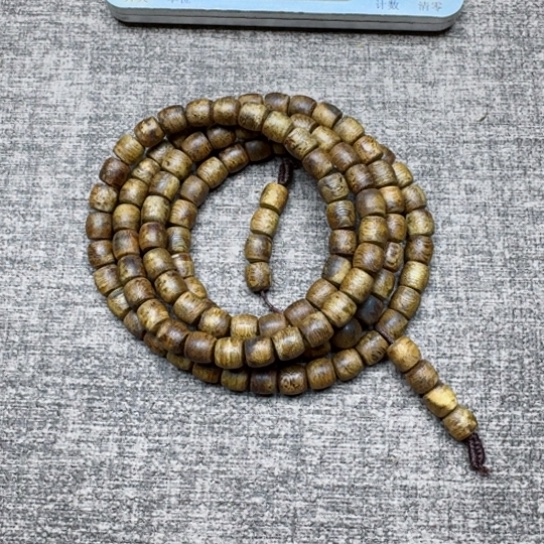 沉香手串唐****6白棋陆河鼓珠多圈0.7/18