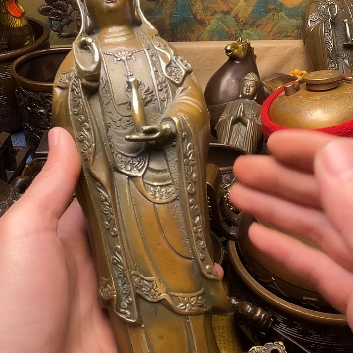 精美铜器批发档口