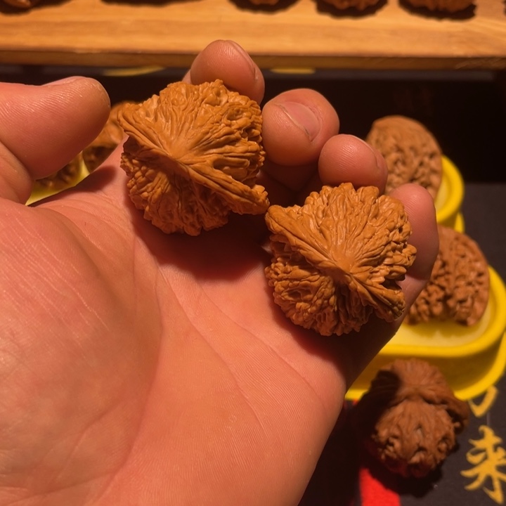 核桃43麦穗虎头。。。。