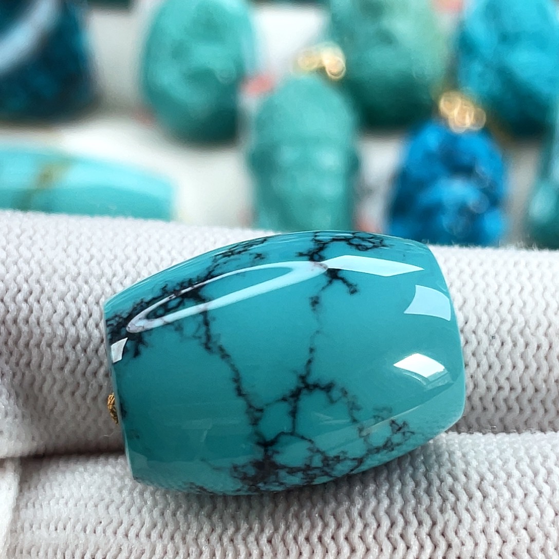 绿松石未镶嵌车挂