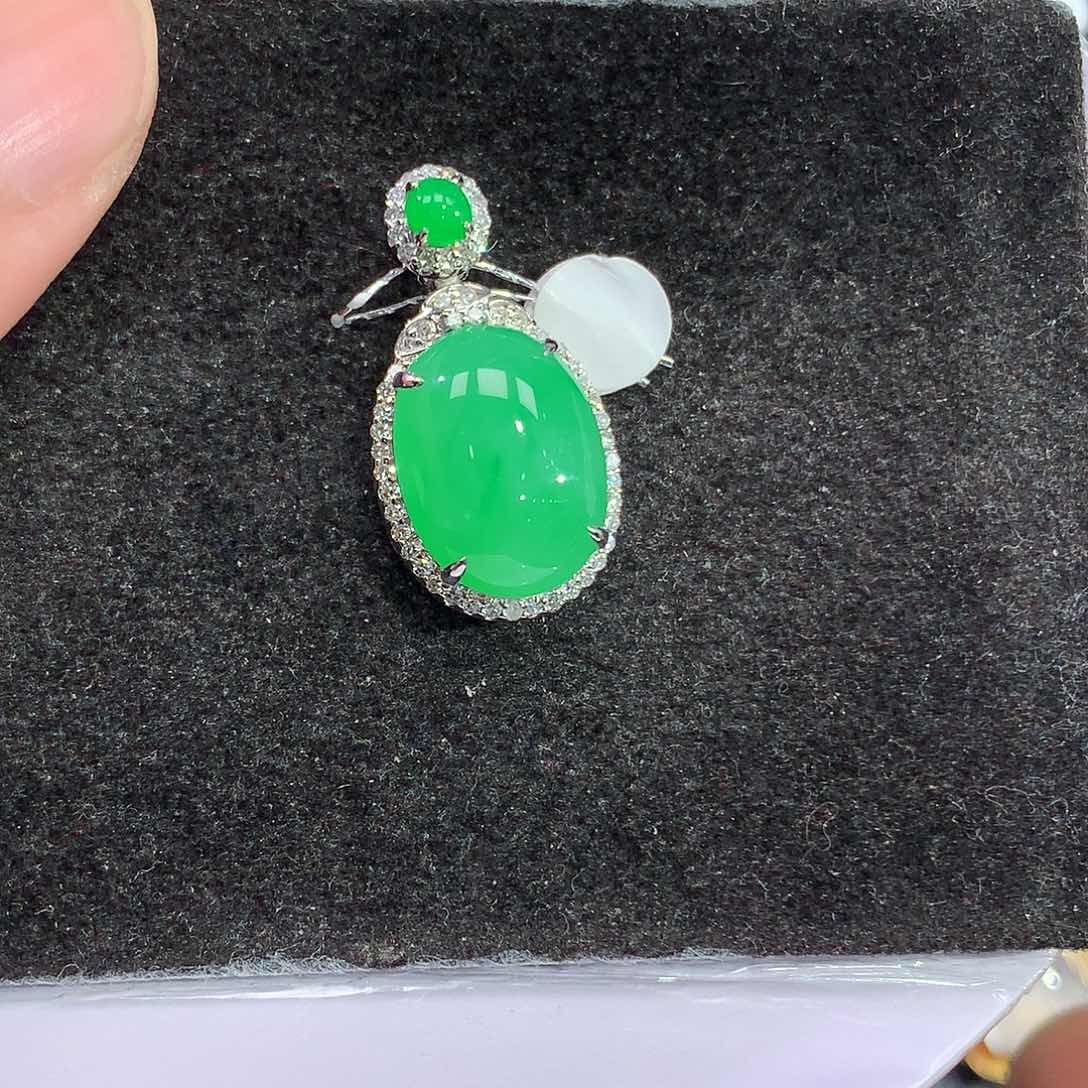 翡翠吊坠(赠链)18K金镶嵌