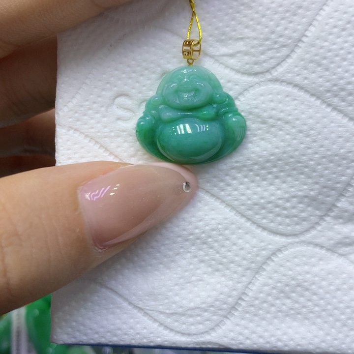 颈饰18K金镶嵌翡翠