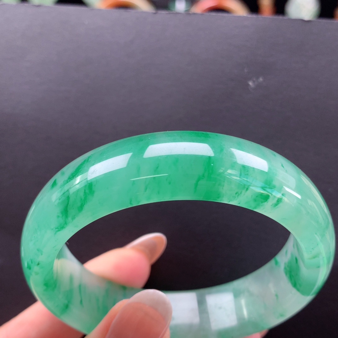 观***圆石英质玉未镶嵌手镯