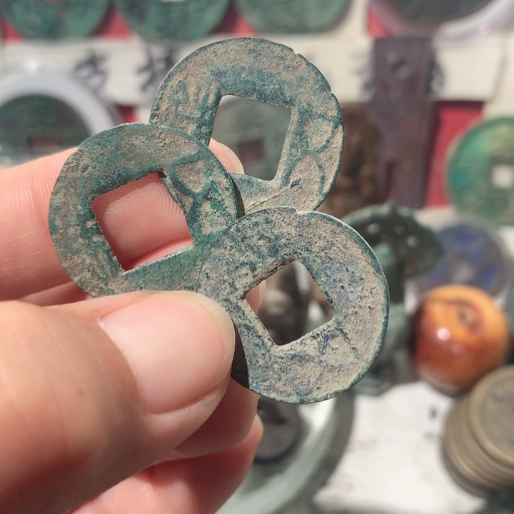 栖***计铜现代工艺品钱钱