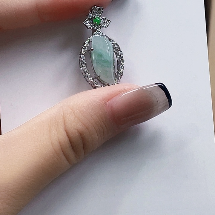 翡翠未镶嵌颈饰天然翡翠