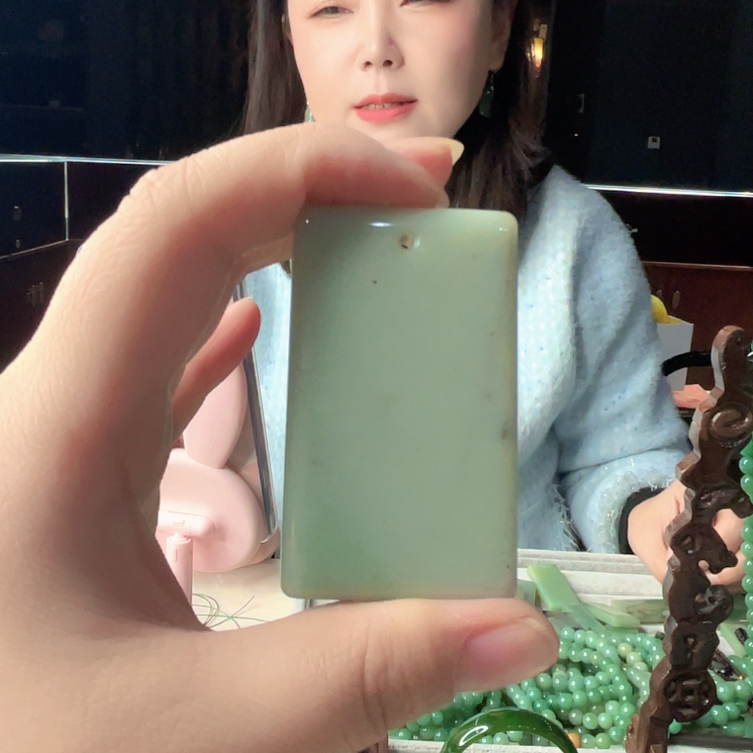 密玉（石英质玉）未镶嵌颈饰