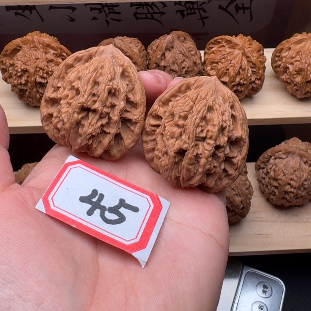 阿***佛文玩核桃吊坠全品41尺虎头