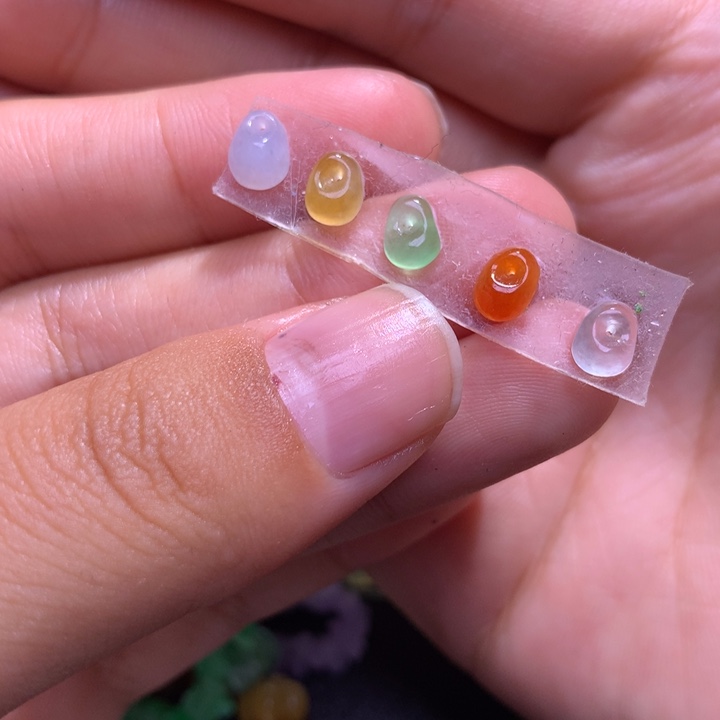 定制翡翠未镶嵌风生水起