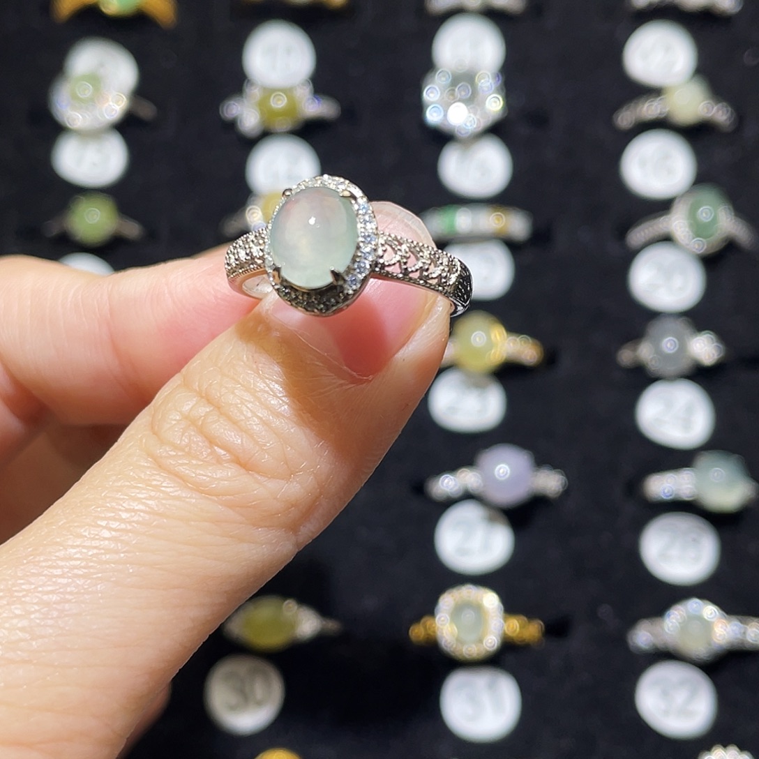 翡翠未镶嵌戒指戒指