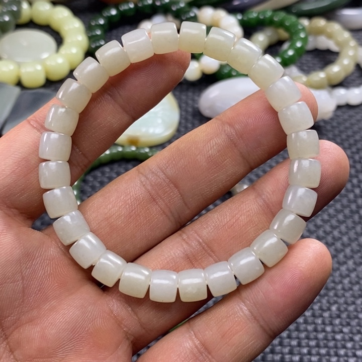 和田玉未镶嵌手链