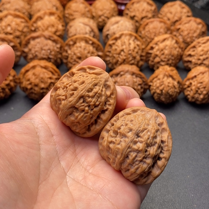 天***下文玩核桃把件36尺满堂