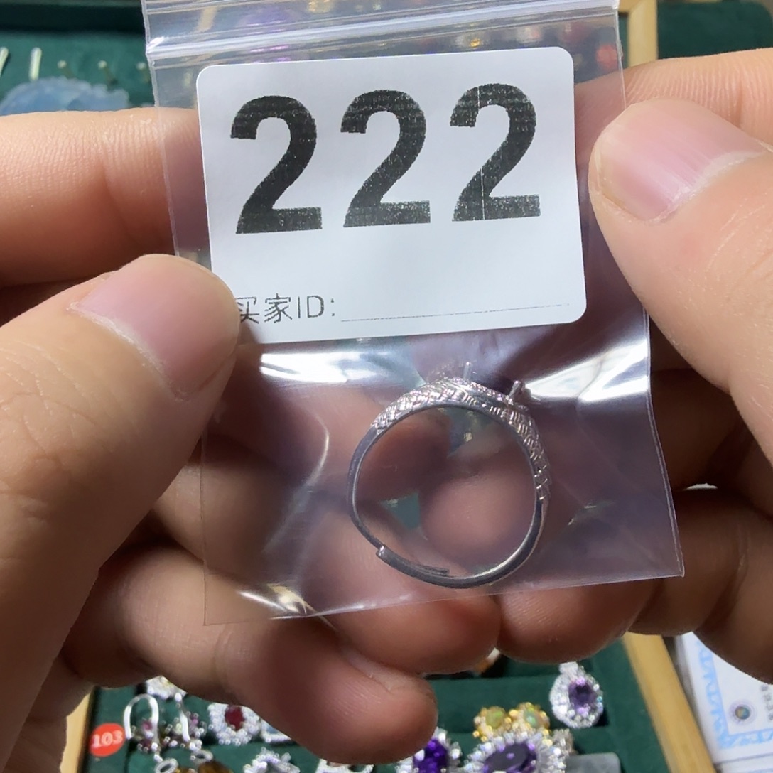 谢***导银S925镶嵌戒指红宝石