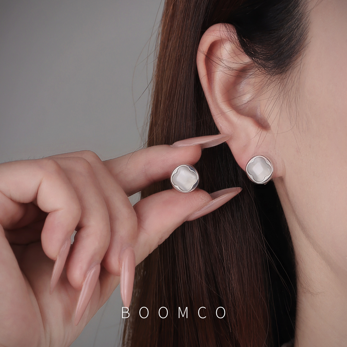 BOOMCO 铜合金耳饰 四叶草耳环猫眼石圆形耳环气质高级感精致百搭