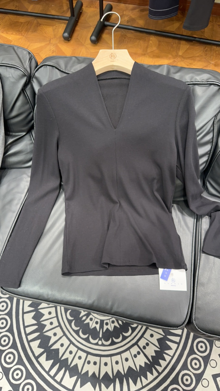 V领自发热打底衫 孤品福利