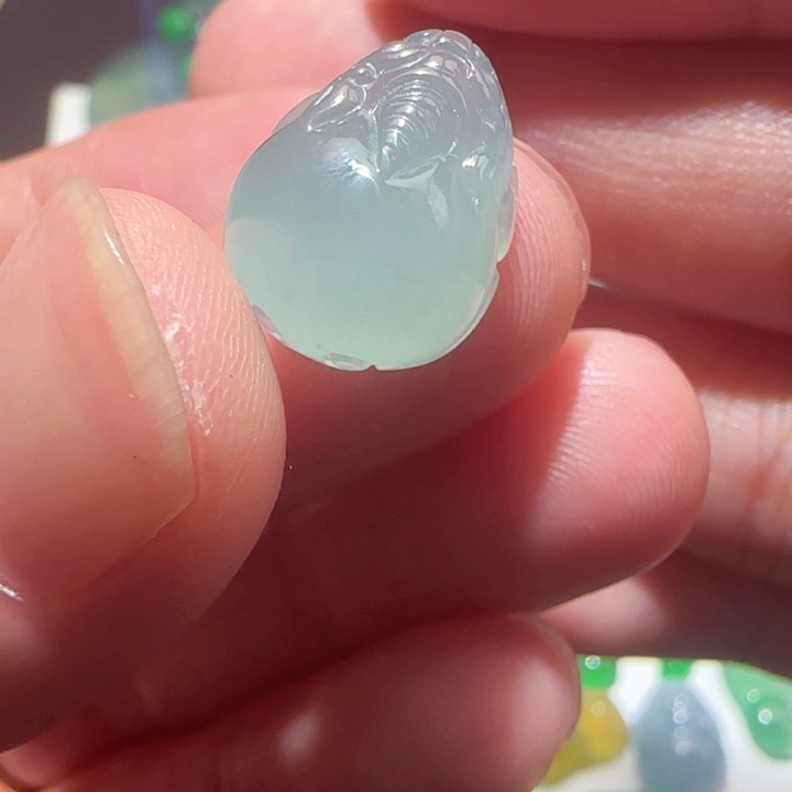 定制翡翠未镶嵌天然翡翠貔貅