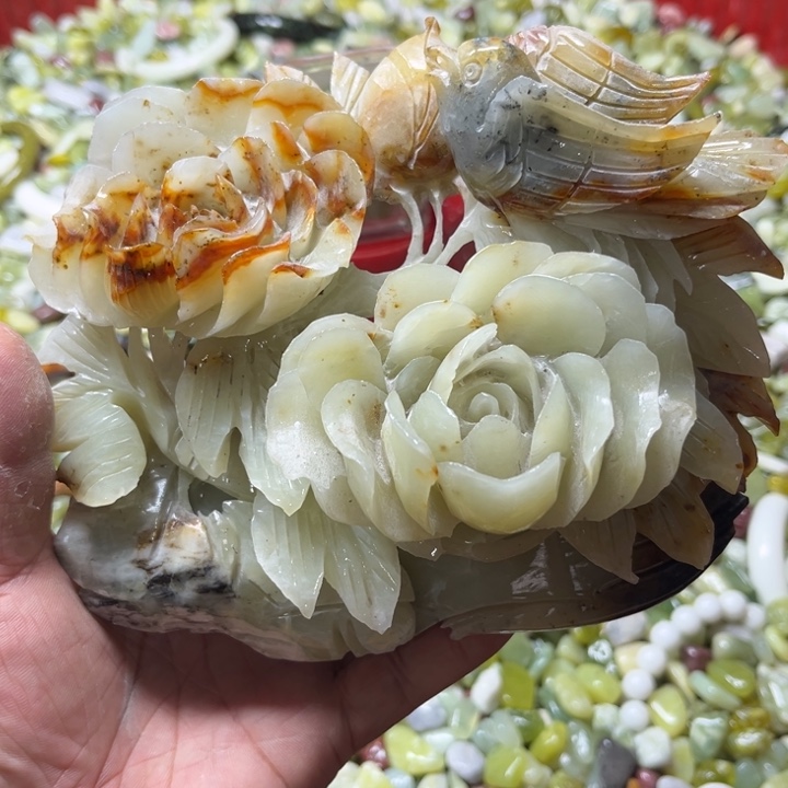 未镶嵌蛇纹石玉鱼缸石盆景石