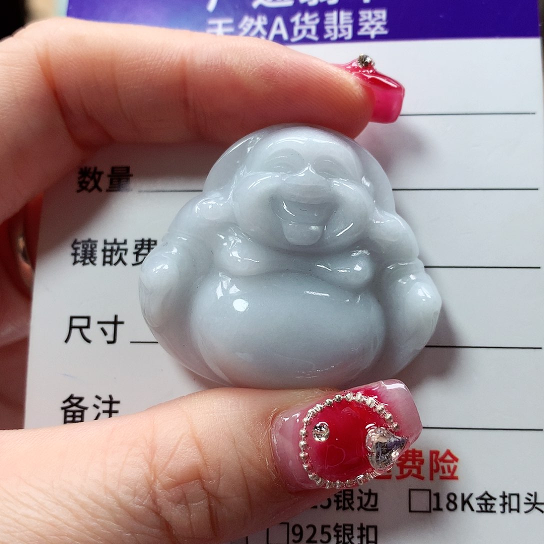 翡翠颈饰未镶嵌佛公，微瑕