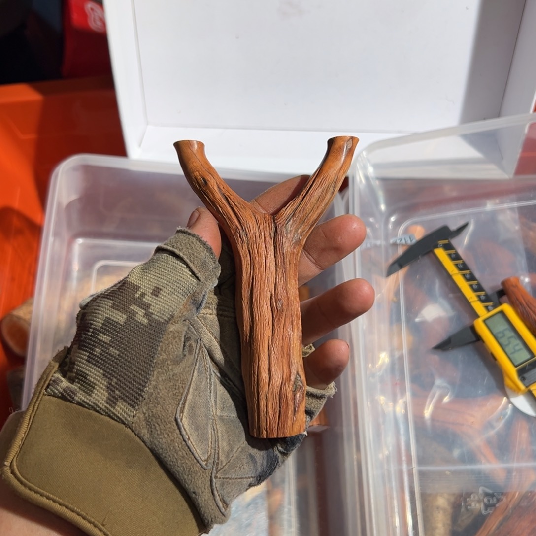 火琉璃树杈木弓手工制作