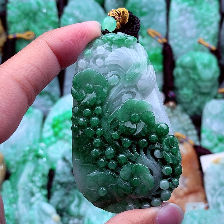 翡翠吊坠(不含链)未镶嵌