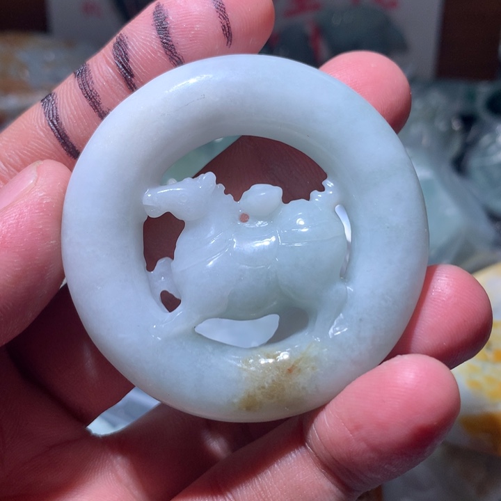 翡翠未镶嵌颈饰保真天然a货翡翠