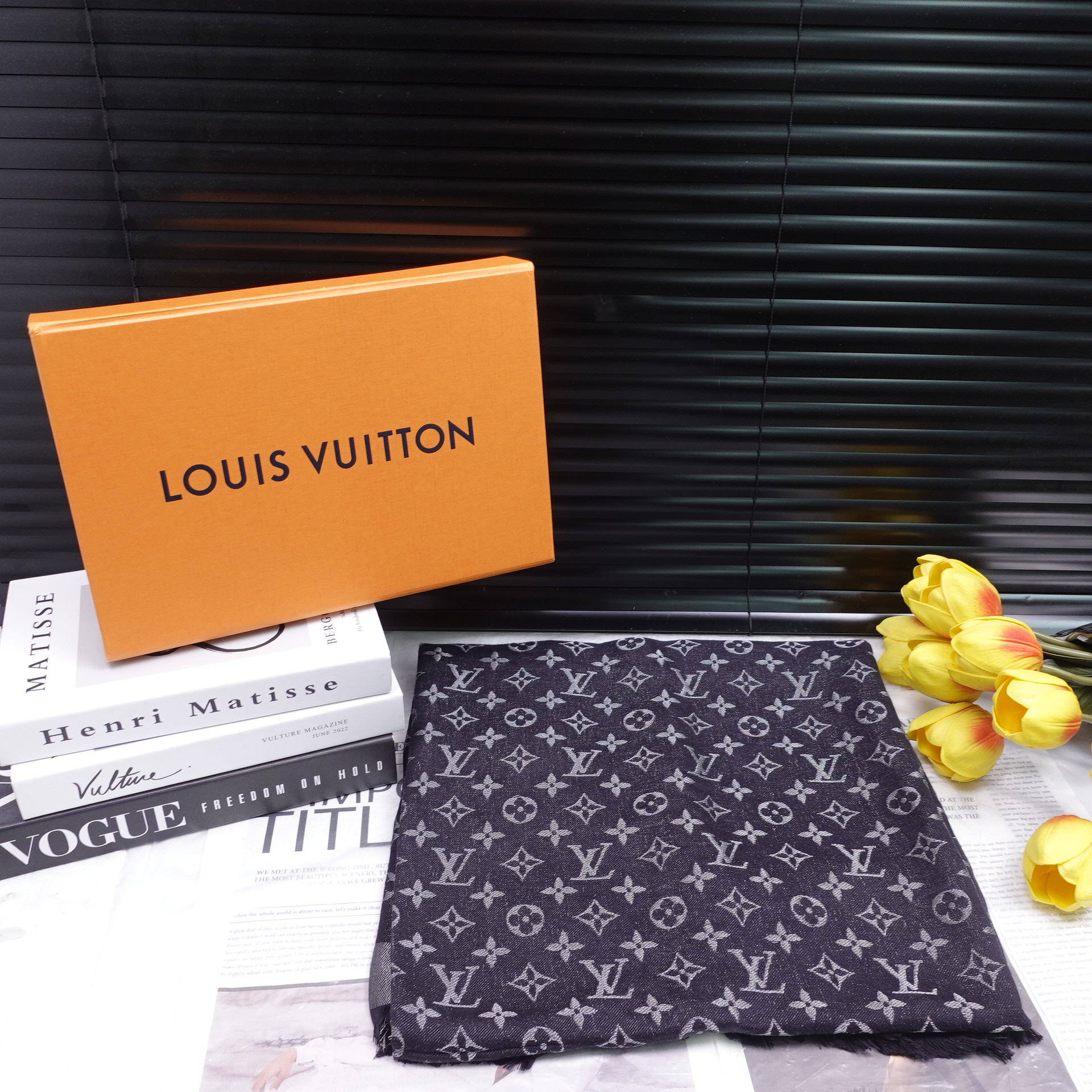 99新 LouisVuitton/路易威登 丝巾/T20342406