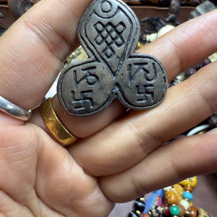 泥塑累***牛哇哈哈哈哈哈哈