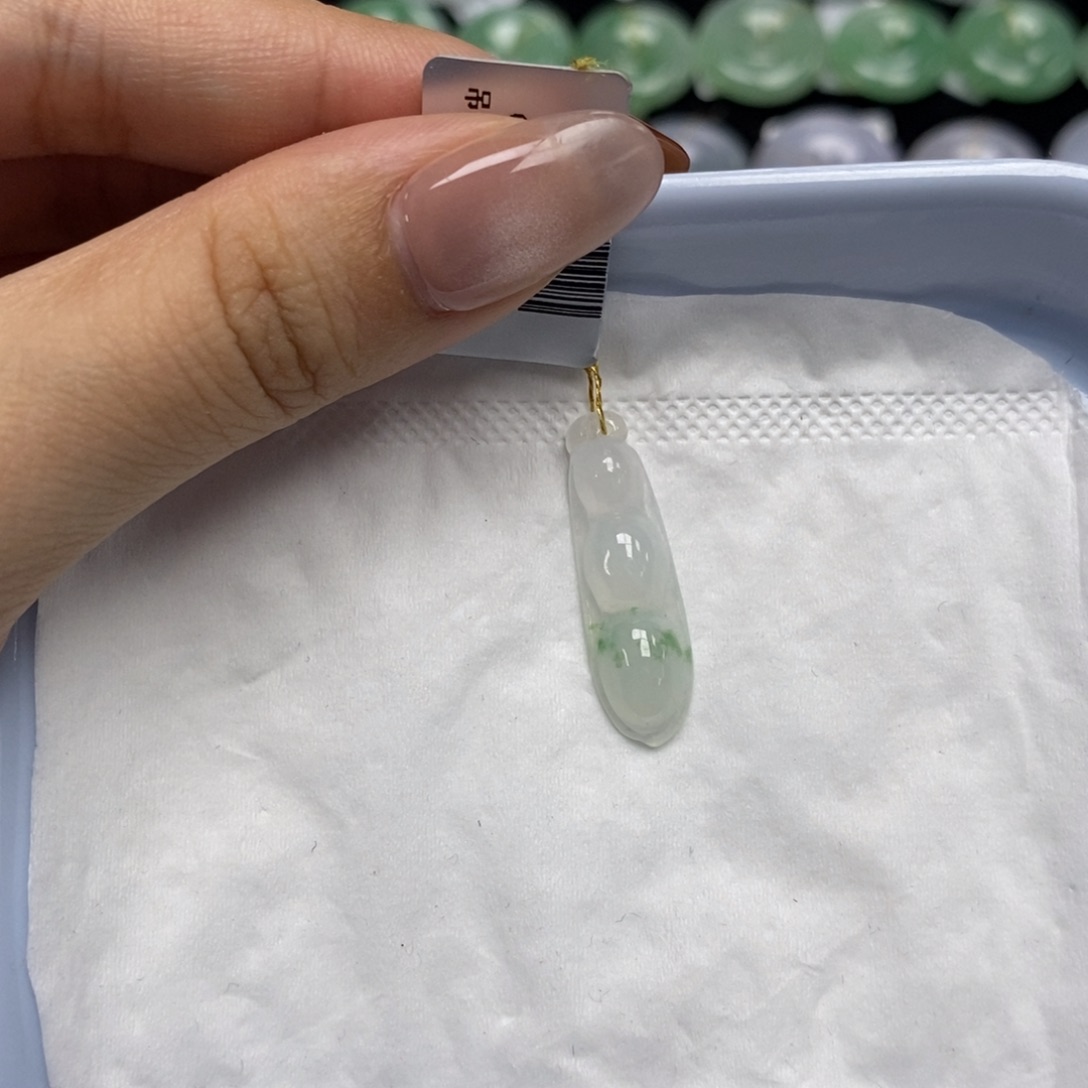 颈饰未镶嵌翡翠福豆