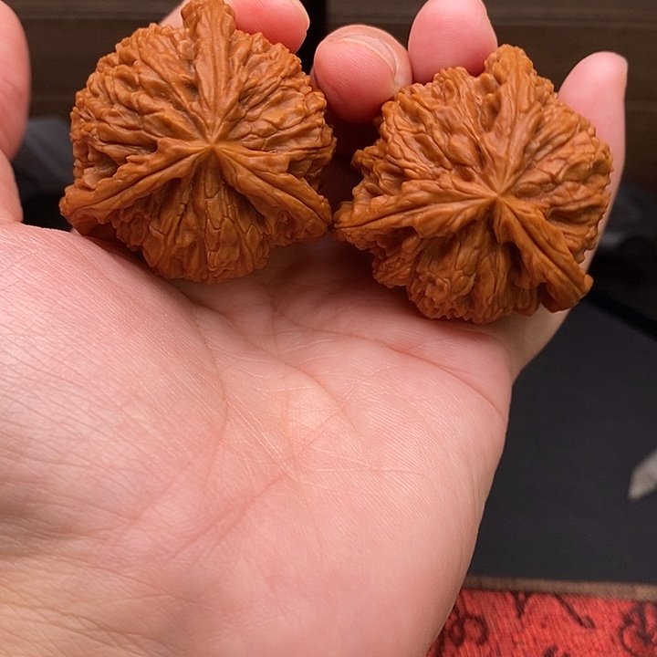 得***ㅤ把件文玩核桃白奔