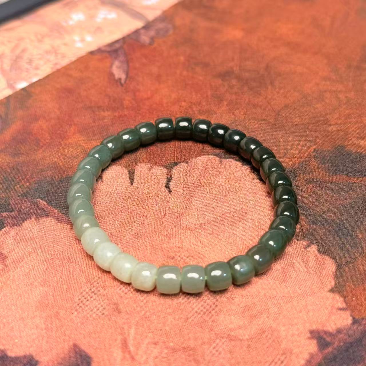 SZH0945-单圈和田玉手串