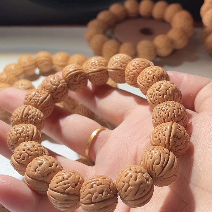 ****！桃核吊坠桃核手串金鱼肚39