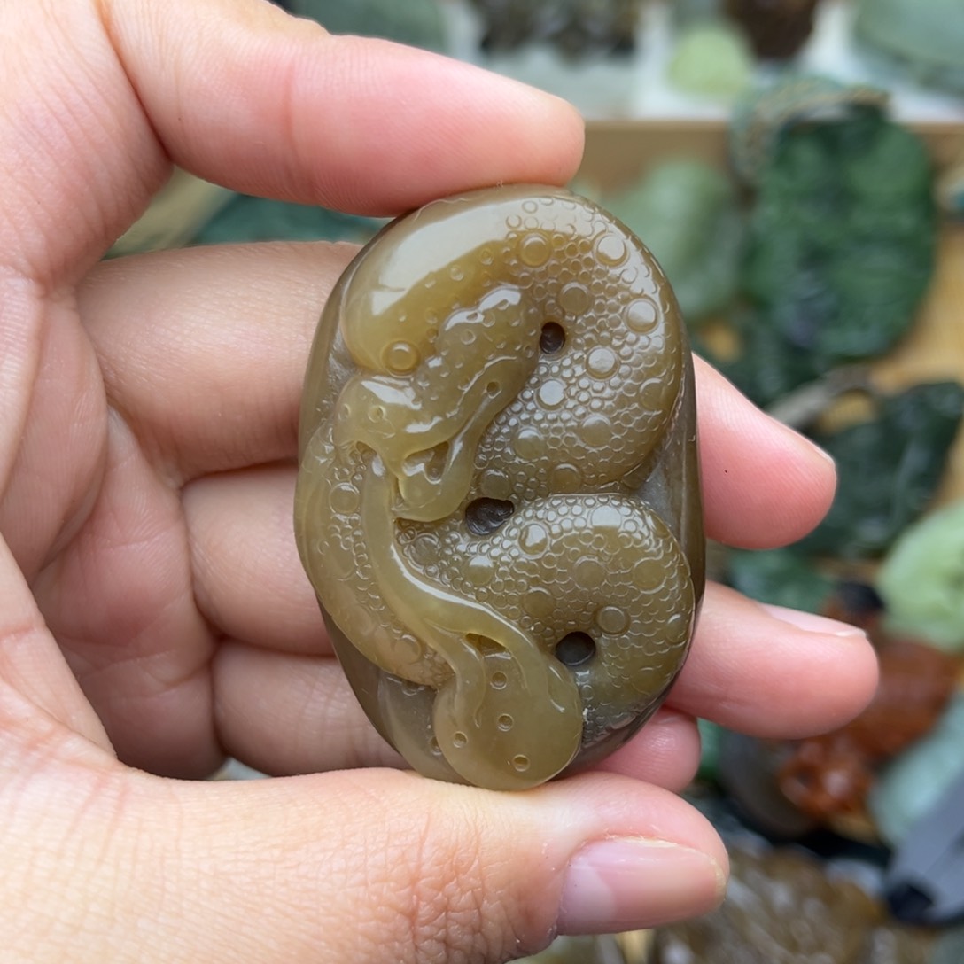 和田玉颈饰未镶嵌