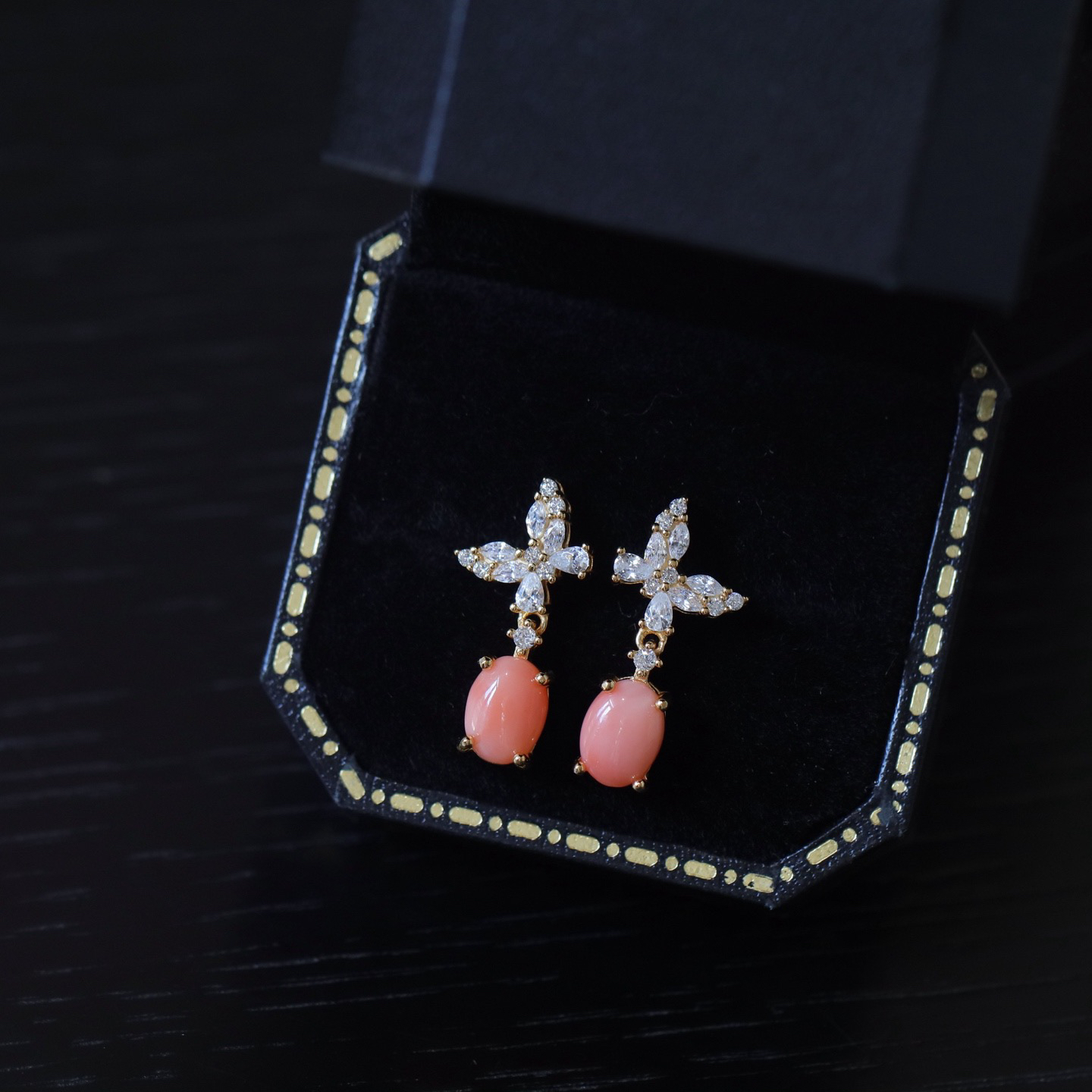 渼艳豪天然台湾粉珊瑚耳钉蝴蝶耳钉气质高级耳环多样性发一