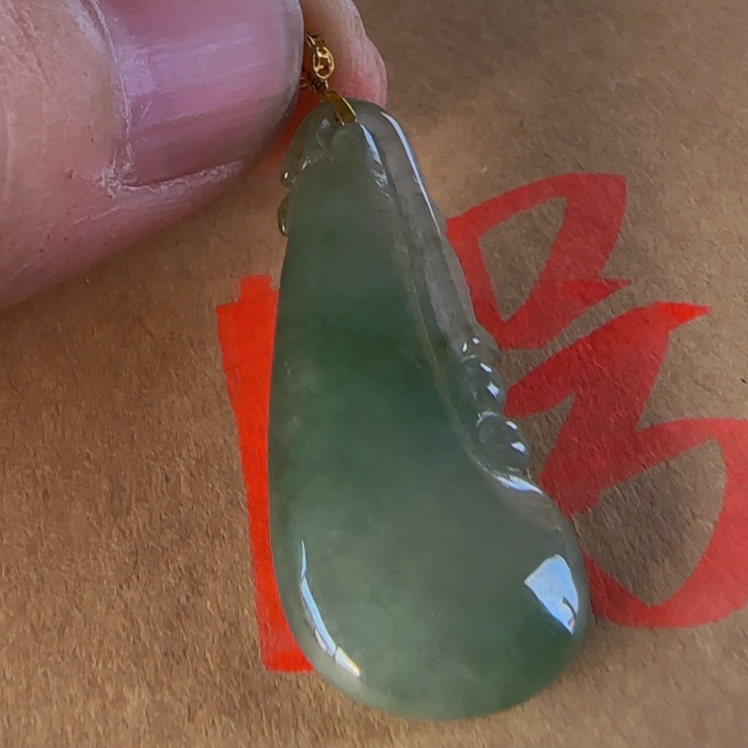 颈饰18K金镶嵌翡翠老坑