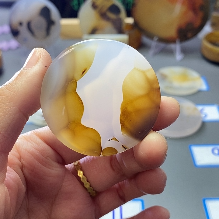 玛瑙/玉髓未镶嵌珠宝半成品164