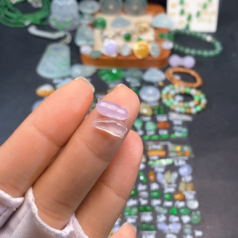 【闪购商品】翡翠挂件未镶嵌豆子