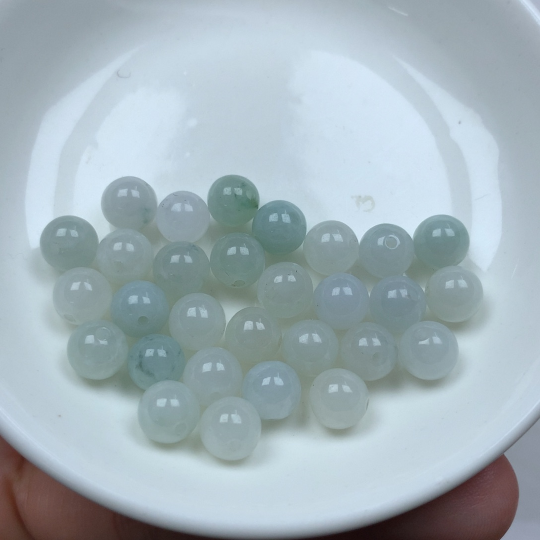 翡翠颈饰未镶嵌卡7。26颗。单圈。