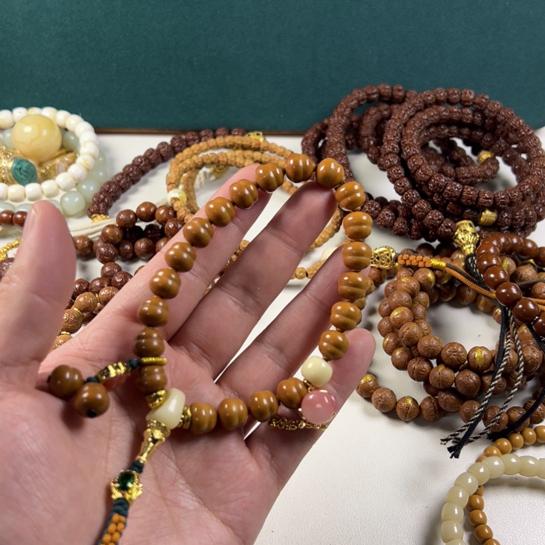 猴头核桃吊坠。。。。。。。。。。。