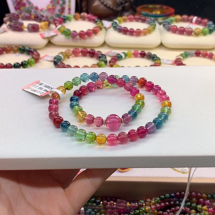 碧玺手链未镶嵌荧光色标/6.6。