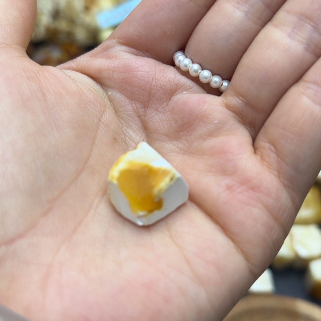 定制琥珀未镶嵌蜜蜡