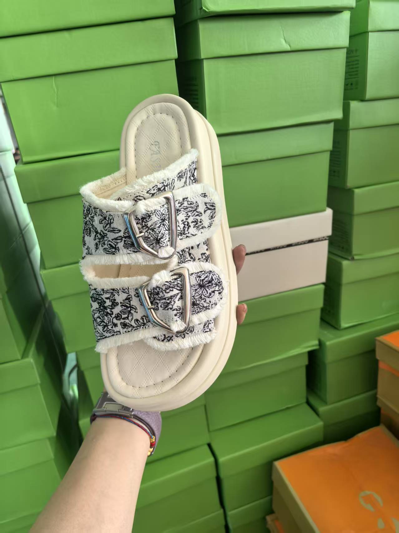 《咩咩》休闲时尚女鞋600号