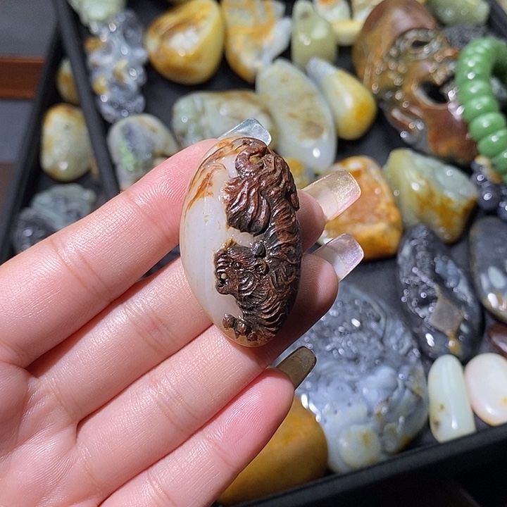 北***哥和田玉未镶嵌颈饰