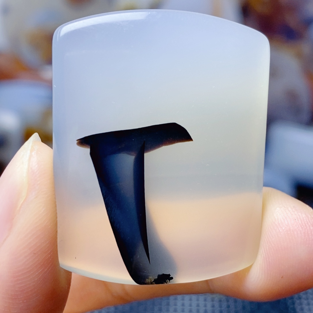 玛瑙/玉髓未镶嵌珠宝奇石